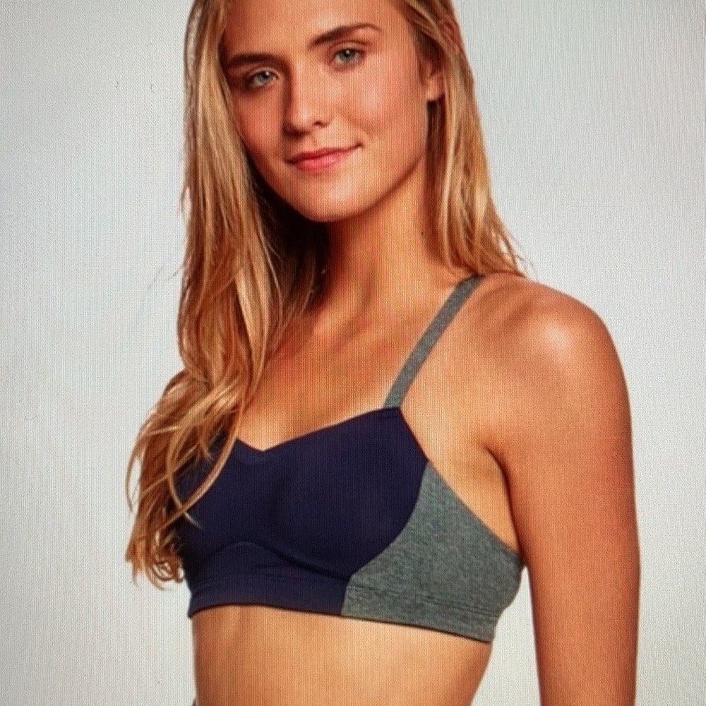 Brooks Fineform Sports Bra NWOT